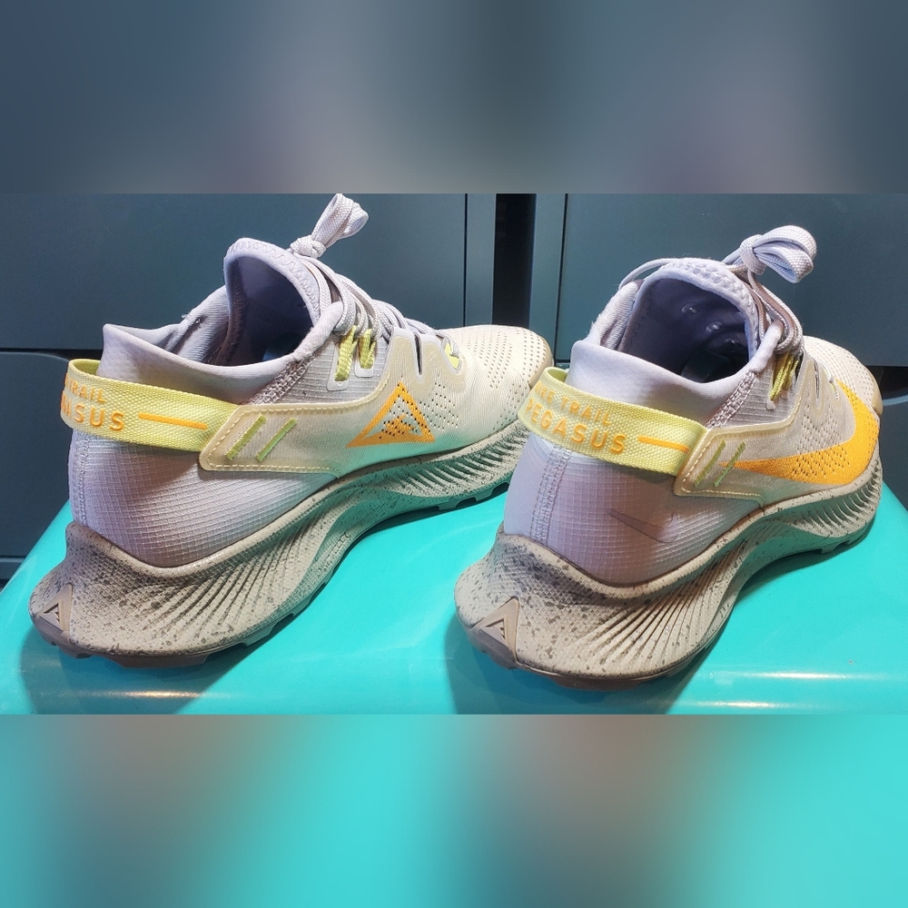 NIKE PEGASUS TRAIL 2 ☆ Limelight Laser Orange ☆ SIZE 7 US WOMENS - Picture 7 of 13